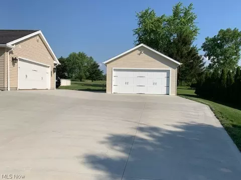 5 River Rd, Hinckley, OH 44233 photo 7