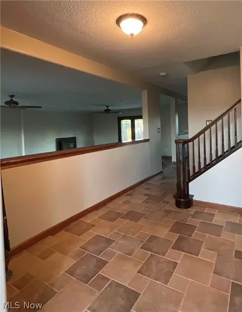 5 River Rd, Hinckley, OH 44233 photo 8