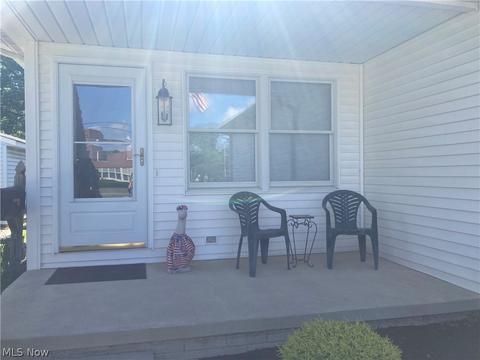 307 Abbe Rd N, Elyria, OH 44035 photo 3