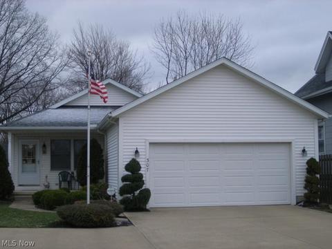 307 Abbe Rd N, Elyria, OH 44035 photo 4