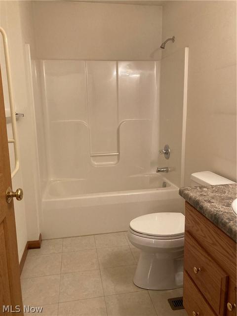 307 Abbe Rd N, Elyria, OH 44035 photo 13