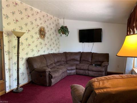 809 Sandalwood Dr, Elyria, OH 44035 photo 8