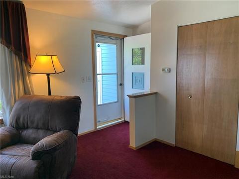 809 Sandalwood Dr, Elyria, OH 44035 photo 7