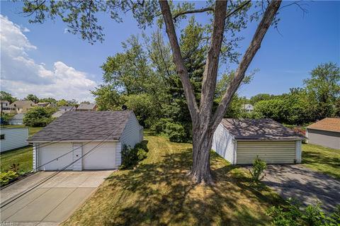 334 E 218th St, Euclid, OH 44123 photo 16