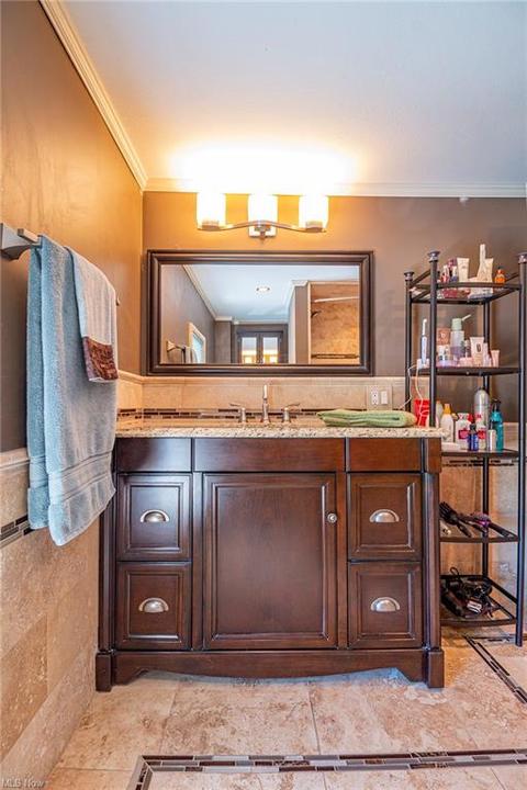 233 Lexington Ave, Elyria, OH 44035 photo 14