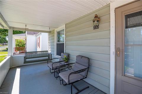 233 Lexington Ave, Elyria, OH 44035 photo 3