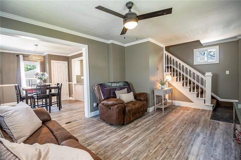 233 Lexington Ave, Elyria, OH 44035 photo 5