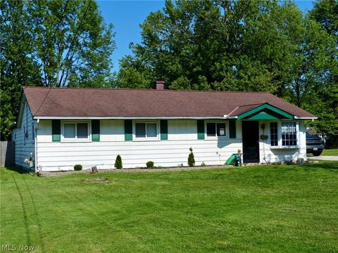 6065 Thunderbird Dr, Mentor On The Lake, OH 44060 photo 1