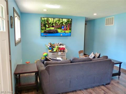6065 Thunderbird Dr, Mentor On The Lake, OH 44060 photo 6