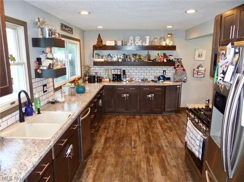 6065 Thunderbird Dr, Mentor On The Lake, OH 44060 photo 9