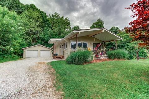203 Mohawk, Malvern, OH 44644 photo 1