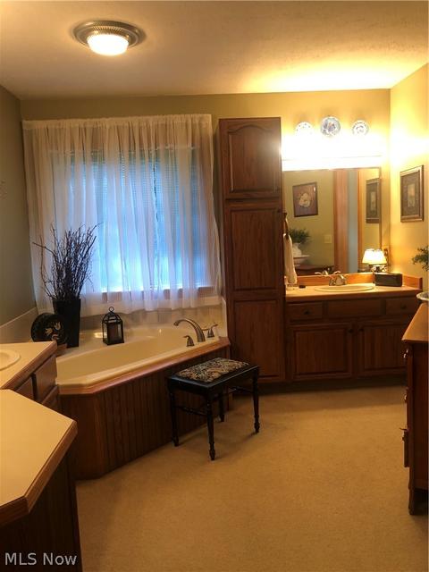 6735 Thicket St NW, Canton, OH 44708 photo 22