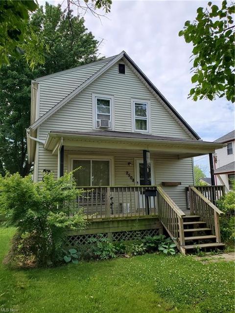 2508 E 33rd St, Lorain, OH 44055 photo 2