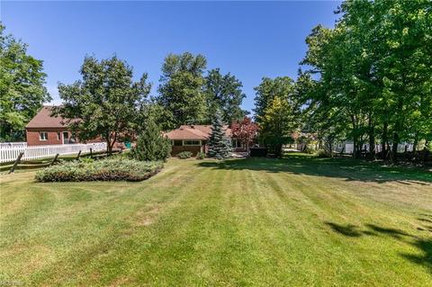 374 E Ridgewood Dr, Seven Hills, OH 44131 photo 26