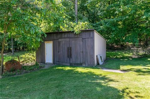 374 E Ridgewood Dr, Seven Hills, OH 44131 photo 27