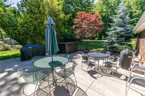 374 E Ridgewood Dr, Seven Hills, OH 44131 photo 34