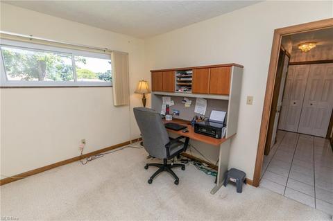 374 E Ridgewood Dr, Seven Hills, OH 44131 photo 23