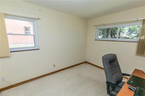 374 E Ridgewood Dr, Seven Hills, OH 44131 photo 24