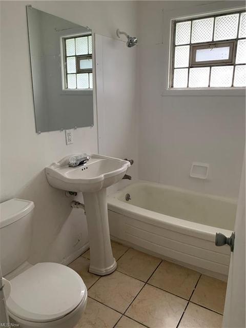 4551 Willowbrook Dr, Mentor, OH 44060 photo 8
