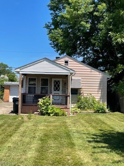 2926 Commonwealth Dr, Parma, OH 44134 photo 1