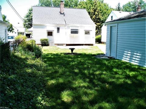 24500 Devoe Ave, Euclid, OH 44123 photo 8