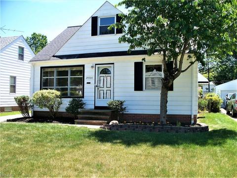 24500 Devoe Ave, Euclid, OH 44123 photo 1