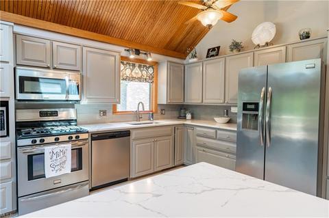 5481 Severn Cir NW, Canton, OH 44708 photo 9