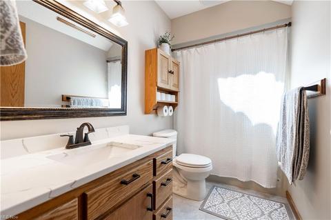 5481 Severn Cir NW, Canton, OH 44708 photo 17