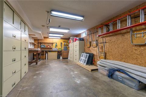 5481 Severn Cir NW, Canton, OH 44708 photo 32