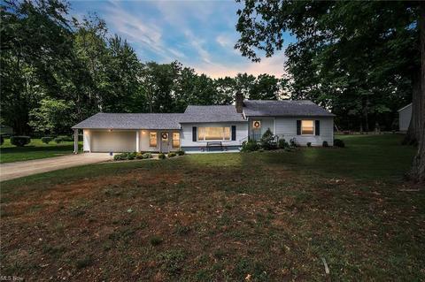 6241 Forest Dr, Ashtabula, OH 44004 photo 2