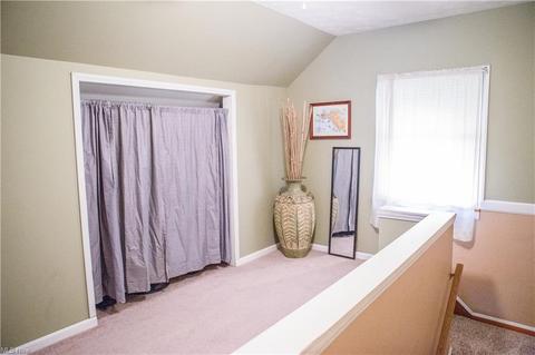 6703 Ackley Rd, Parma, OH 44129 photo 15