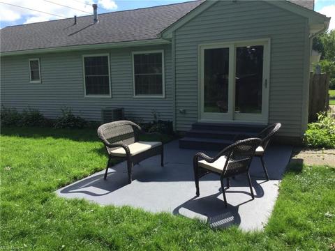 301 Xavier St, Elyria, OH 44035 photo 10