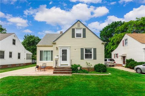 386 E 271st St, Euclid, OH 44132 photo 1