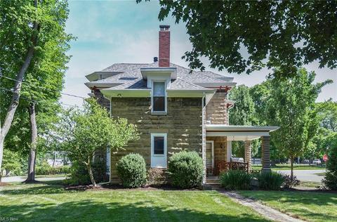 222 E Iron Ave, Dover, OH 44622 photo 4