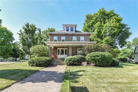 222 E Iron Ave, Dover, OH 44622 photo 2