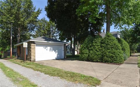 222 E Iron Ave, Dover, OH 44622 photo 5