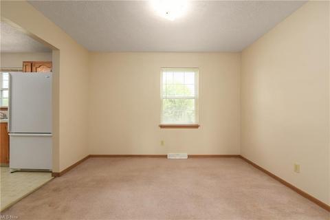1617 E 36th St, Lorain, OH 44055 photo 9