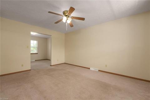 1617 E 36th St, Lorain, OH 44055 photo 4