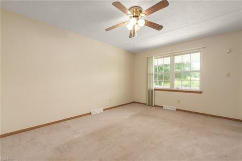 1617 E 36th St, Lorain, OH 44055 photo 8
