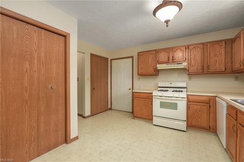 1617 E 36th St, Lorain, OH 44055 photo 13