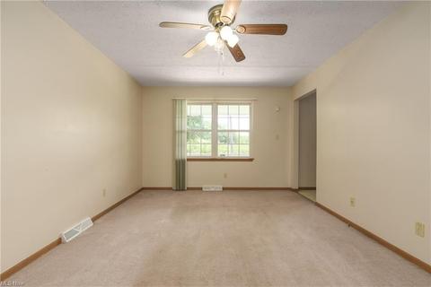1617 E 36th St, Lorain, OH 44055 photo 7
