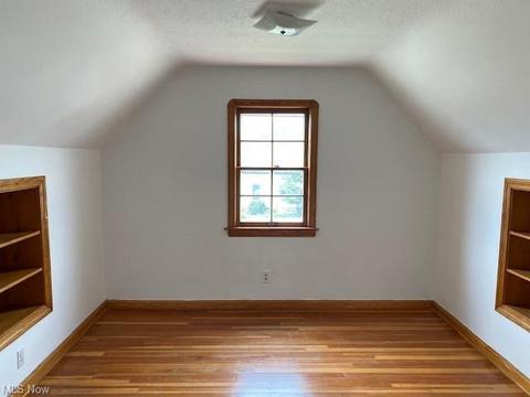 8111 Essen Ave, Parma, OH 44129 photo 14