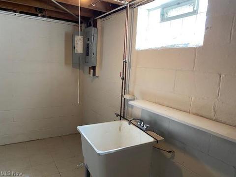 8111 Essen Ave, Parma, OH 44129 photo 21