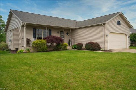 706 Black Bear Run, Lagrange, OH 44050 photo 5