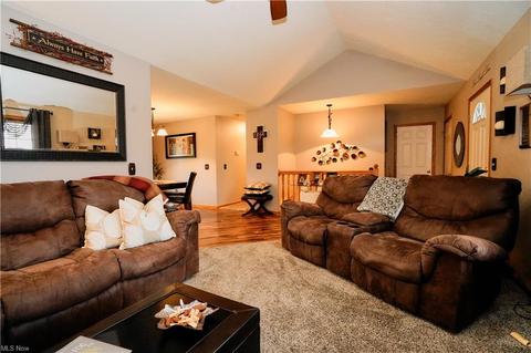 706 Black Bear Run, Lagrange, OH 44050 photo 15