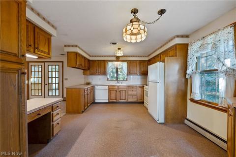 5980 Thistlehill Cir NW, Canton, OH 44708 photo 7