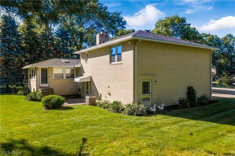 5980 Thistlehill Cir NW, Canton, OH 44708 photo 30