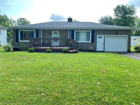 1030 Brown Dr, Ashtabula, OH 44004 photo 1