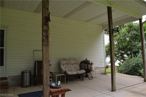 35 Taylor Rd, Barberton, OH 44203 photo 6