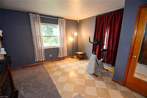 1651 E 276th St, Euclid, OH 44132 photo 14